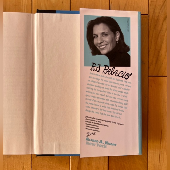 Wonder by RJ Palacio - Picture 6 of 6